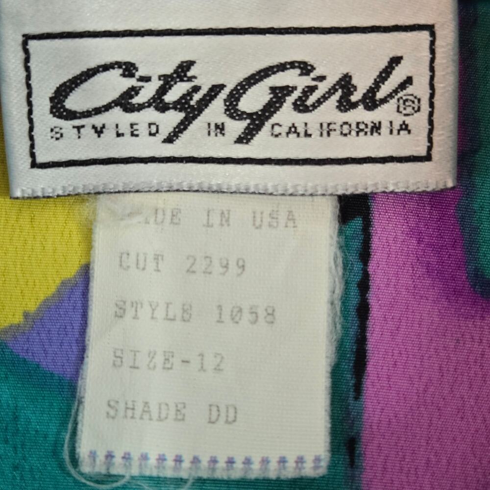 PREO-City Girl Women's Short Sleeved Shirt Green w/Multicolor Geometric Design - Picture 10 of 15